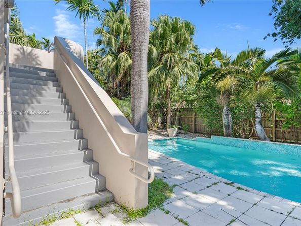 4421 Post Ave, Miami Beach FL 33140