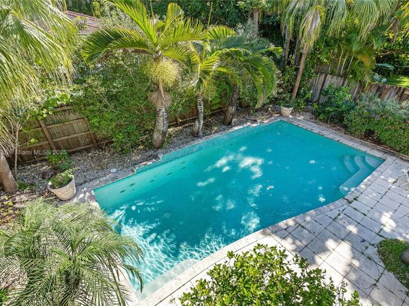 4421 Post Ave, Miami Beach FL 33140