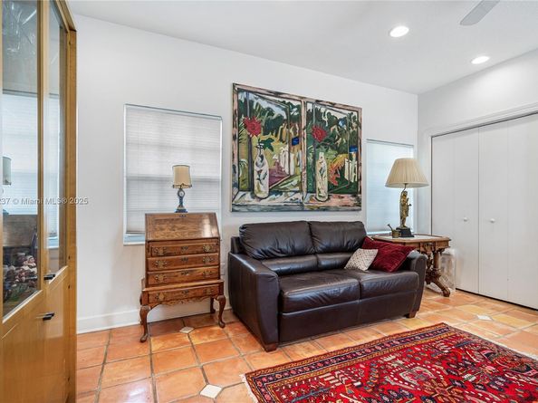 4421 Post Ave, Miami Beach FL 33140