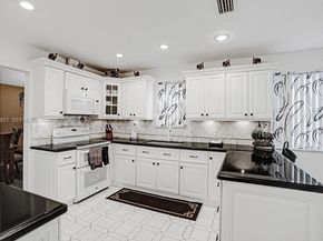 8084 Buttonwood Cir, Tamarac FL 33321