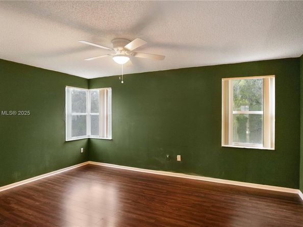 1498 NW 153rd Ln, Pembroke Pines FL 33028