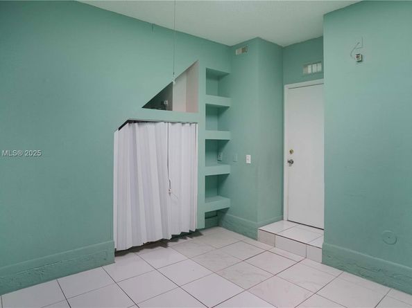 1498 NW 153rd Ln, Pembroke Pines FL 33028