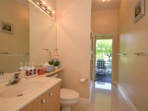 4240 SW 131st Ave, Davie FL 33330