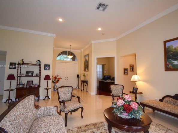 4240 SW 131st Ave, Davie FL 33330