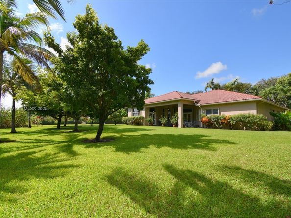 4240 SW 131st Ave, Davie FL 33330