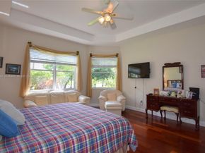 4240 SW 131st Ave, Davie FL 33330