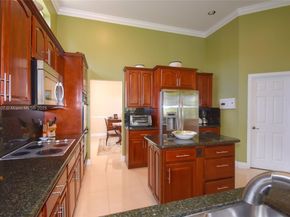 4240 SW 131st Ave, Davie FL 33330