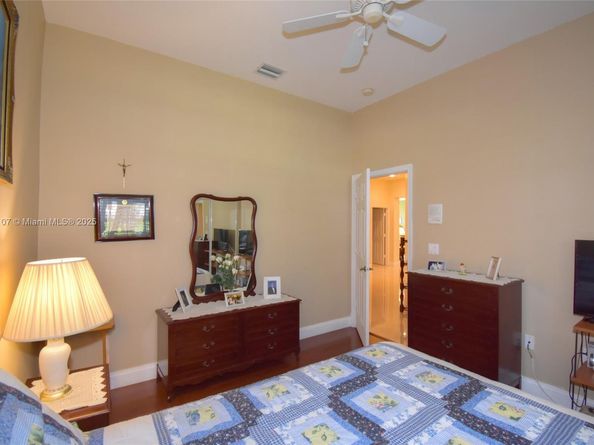 4240 SW 131st Ave, Davie FL 33330