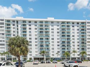2841 NE 163rd St 605, North Miami Beach FL 33160