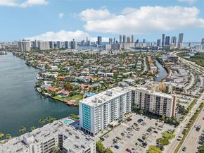 2841 NE 163rd St 605, North Miami Beach FL 33160