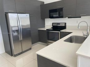 3486 NW 13th St 3486, Lauderhill FL 33311