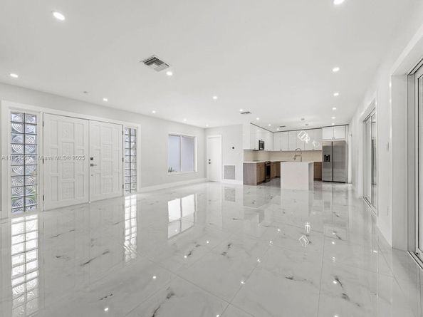 12273 SW 27th St, Miami FL 33175