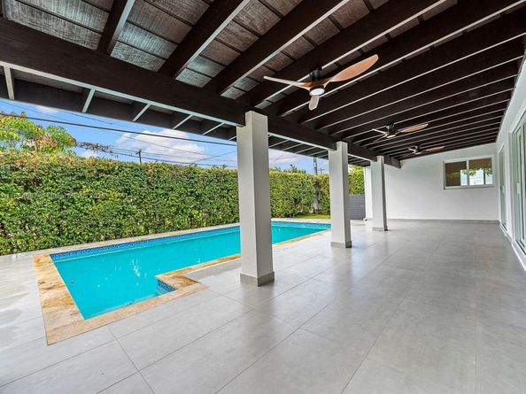 12273 SW 27th St, Miami FL 33175