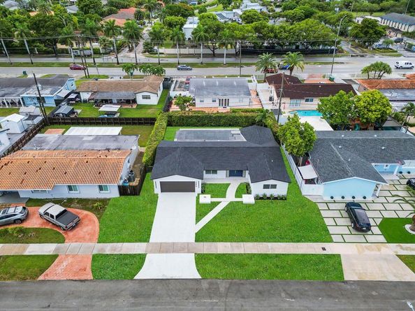 12273 SW 27th St, Miami FL 33175