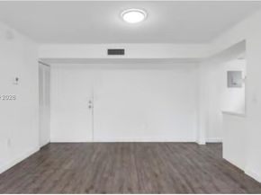 4841 NW 7th St 3034, Miami FL 33126