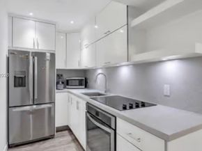 4841 NW 7th St 3034, Miami FL 33126