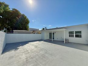 11240 SW 33rd Cir Pl, Miami FL 33165