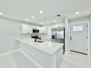 11240 SW 33rd Cir Pl, Miami FL 33165