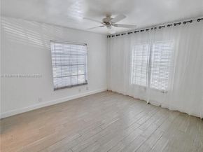 2201 NE 66th St 1301, Fort Lauderdale FL 33308