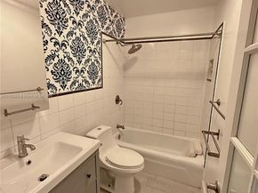 2201 NE 66th St 1301, Fort Lauderdale FL 33308