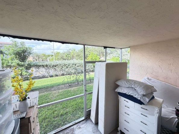 4311 Crystal Lake Dr 120, Deerfield Beach FL 33064