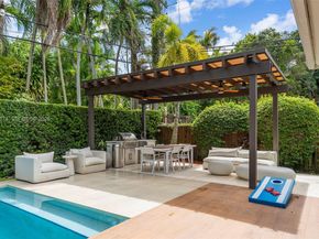 54 Bay Heights Dr, Miami FL 33133