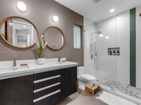 54 Bay Heights Dr, Miami FL 33133