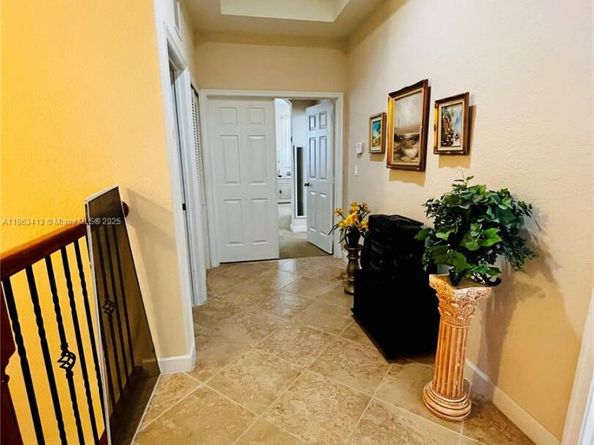 2499 SE 14th St, Homestead FL 33035