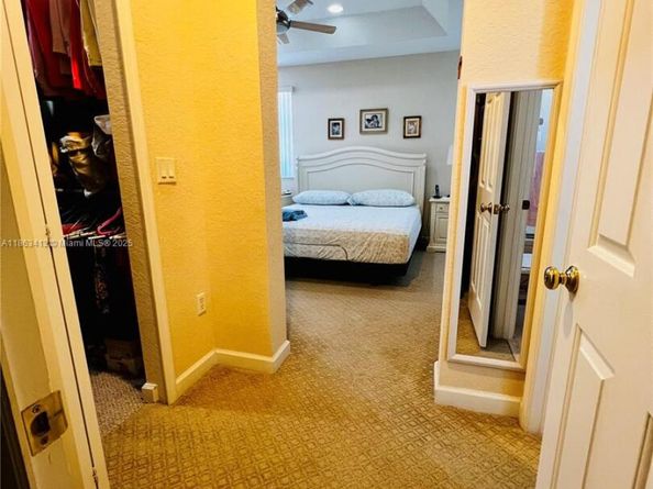2499 SE 14th St, Homestead FL 33035
