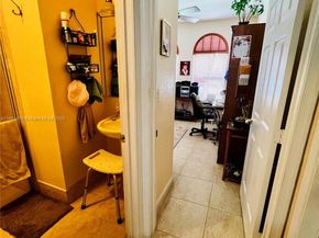 2499 SE 14th St, Homestead FL 33035