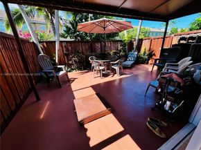 2499 SE 14th St, Homestead FL 33035