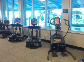 2501 S Ocean Dr 1617, Hollywood FL 33019