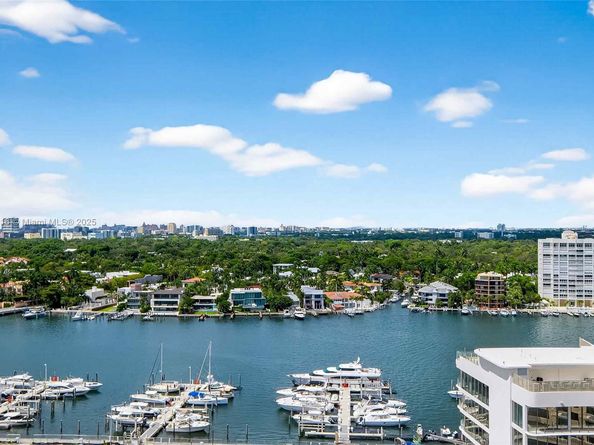 3 Grove Isle Dr C1802, Coconut Grove FL 33133
