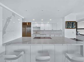 3 Grove Isle Dr C1802, Coconut Grove FL 33133