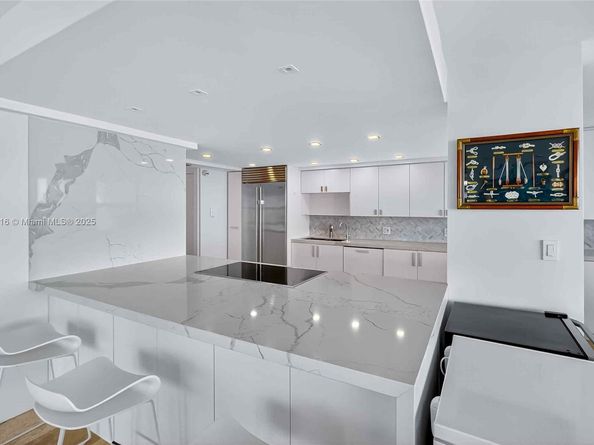 3 Grove Isle Dr C1802, Coconut Grove FL 33133