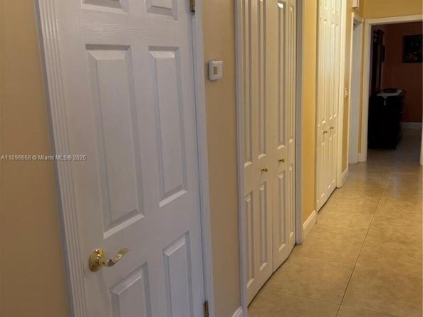 4812 Van Buren St, Hollywood FL 33021