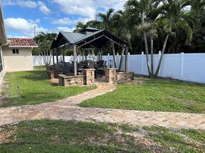 4812 Van Buren St, Hollywood FL 33021