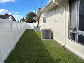 4812 Van Buren St, Hollywood FL 33021
