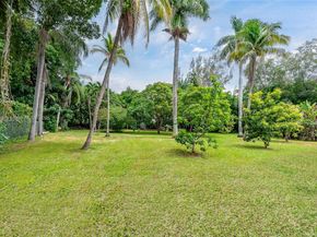 7485 SW 122nd St, Pinecrest FL 33156