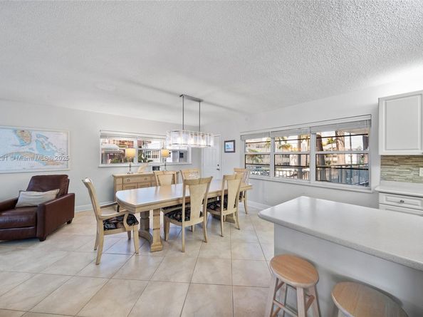 3127 S Ocean Dr 215, Hallandale Beach FL 33009