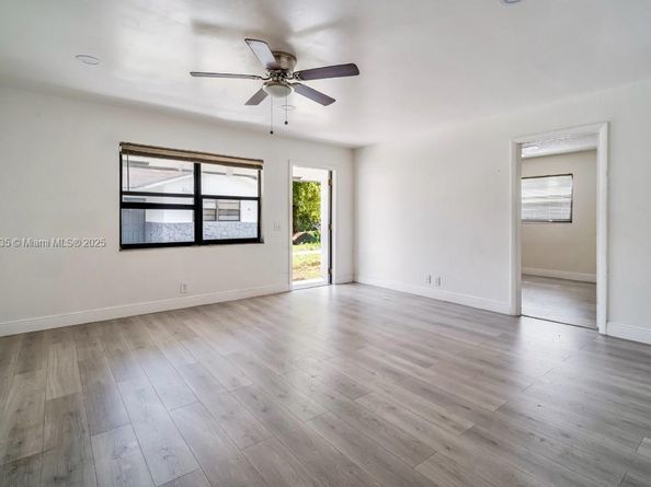 4030 SW 19th St, West Park FL 33023