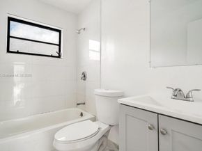 4030 SW 19th St, West Park FL 33023