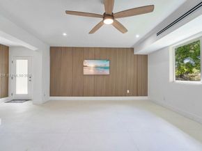 4053 SW 8th St, Plantation FL 33317