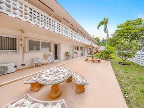 815 SW 10th Ter 6V, Hallandale Beach FL 33009