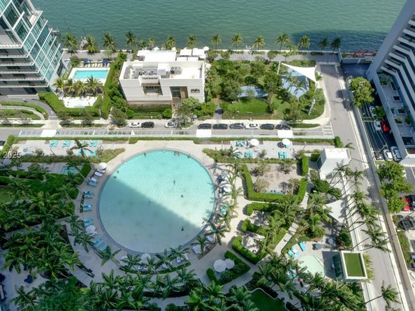 480 NE 31st St 3205, Miami FL 33137