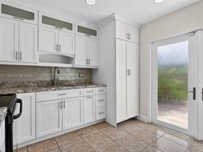 11160 NW 37th St, Sunrise FL 33351