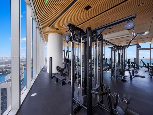 300 Biscayne Blvd Way 2009, Miami FL 33131