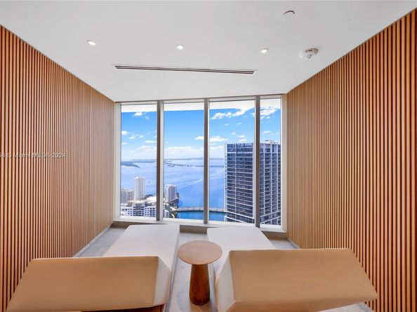 300 Biscayne Blvd Way 2009, Miami FL 33131