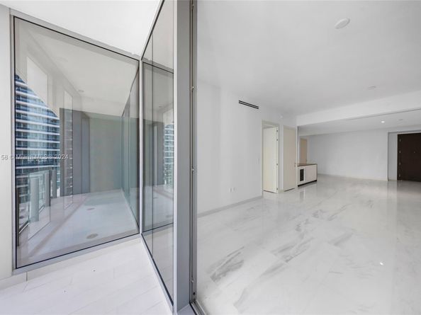 300 Biscayne Blvd Way 2009, Miami FL 33131