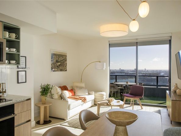 159 NE 6th St 2816, Miami FL 33132